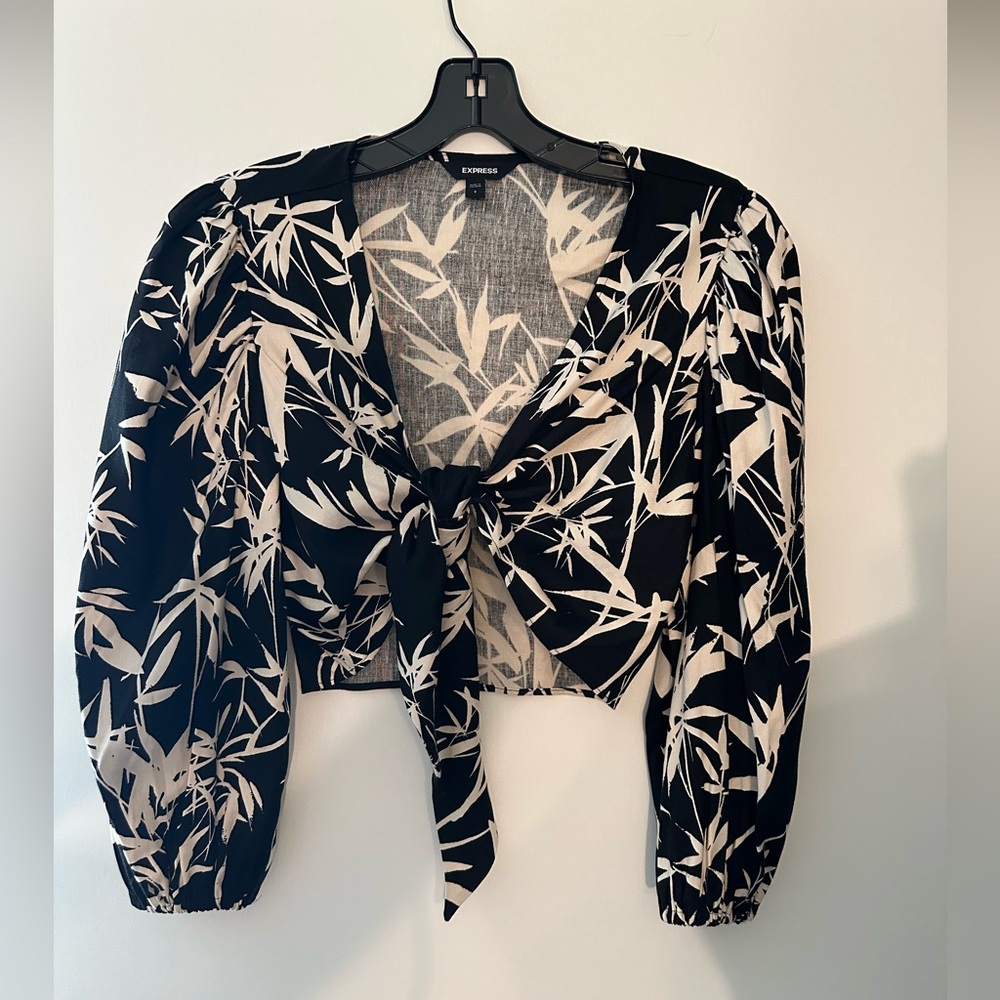 Blouse print black and white